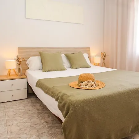 Ponent Stylish Center Near Nightlife شقة
